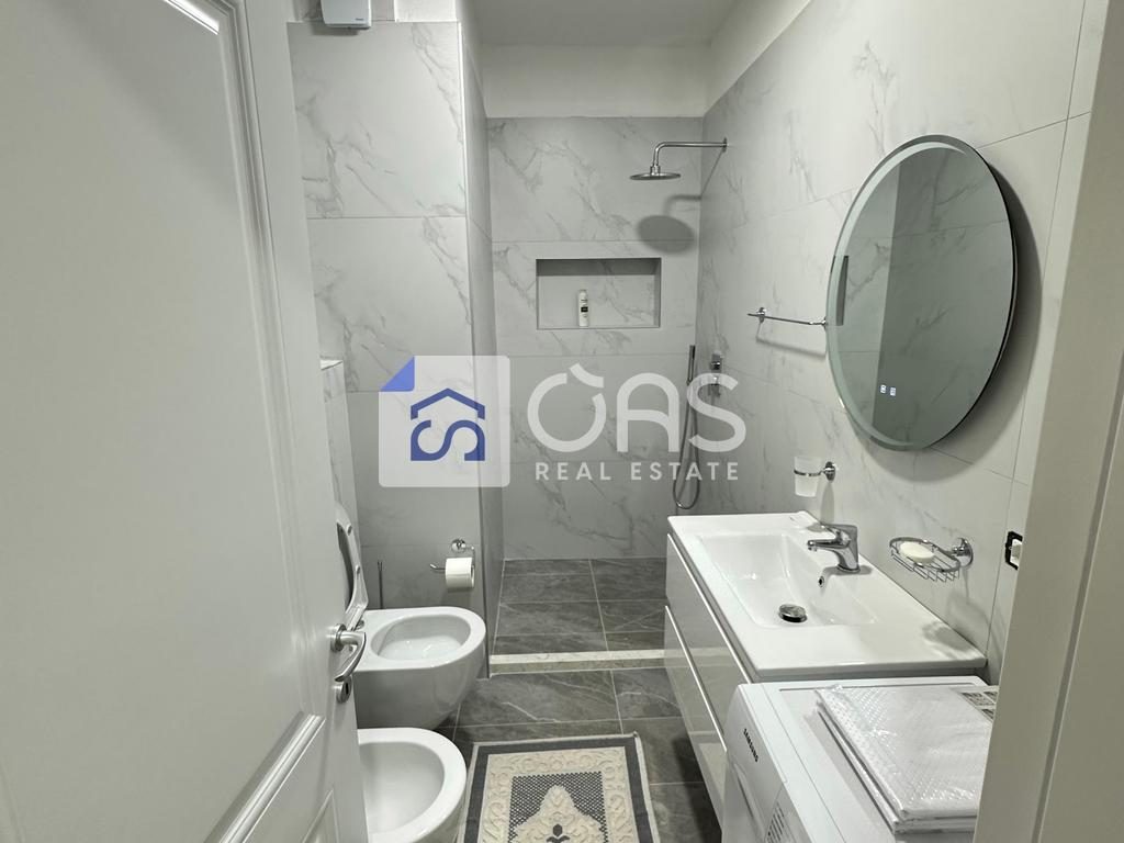 Jepet me qera apartament 2+1+2 QSUT (perball ministris se mbrojtjes)