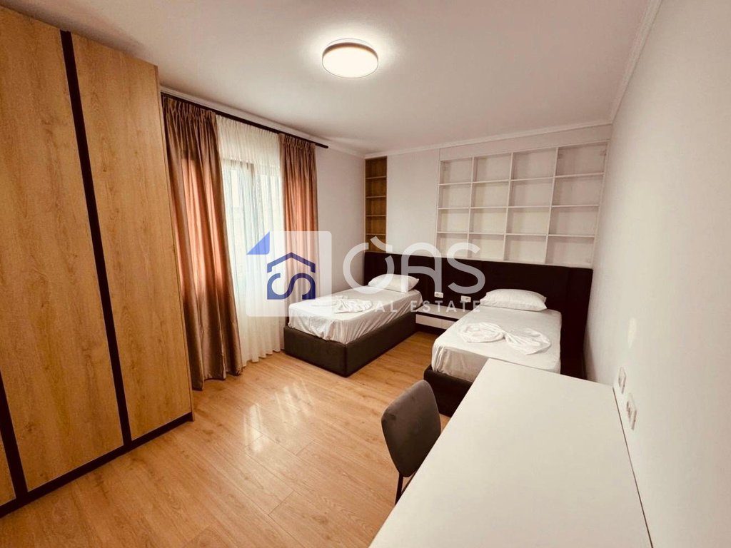 Jepet Apartment me qera 2+1+2  RRUGA E DUURSIT