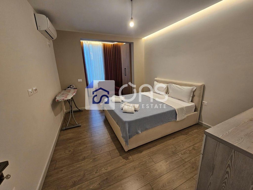 Jepet Apartment me qera 2+1  ZOGU I ZI  (UNIVERSITETI I SPORTEVE)