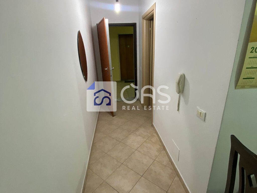 Jepet Apartment me qera 1+1 komuna parisit  (kika 1)