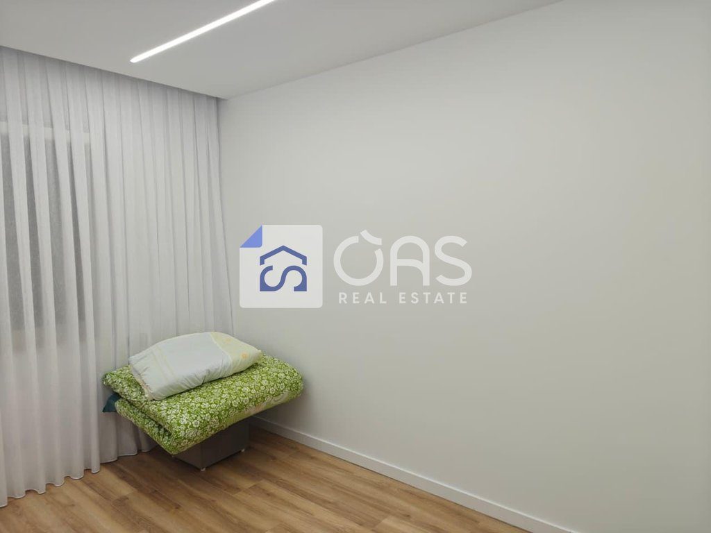 Shitet Apartament 2+1 kompleksi Universcity