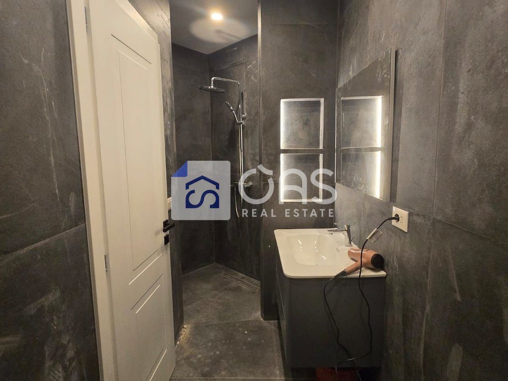 Jepet Apartament me qera 1+1 ASTIR  (Perball bohemit)