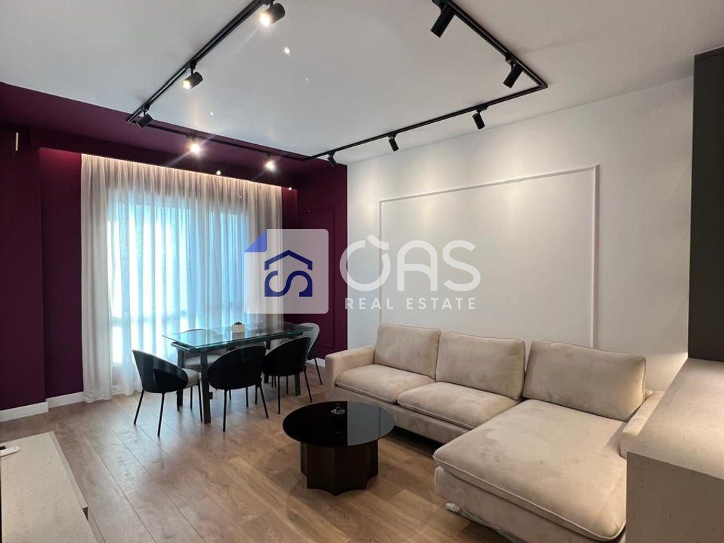 jepet me qira apartamenti 2+1 ne perball Uet (kompleksi green harmoni)