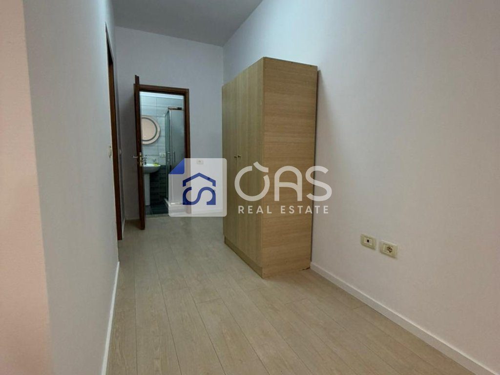Jepet me qera  apartament 1+1  kodra e diellit