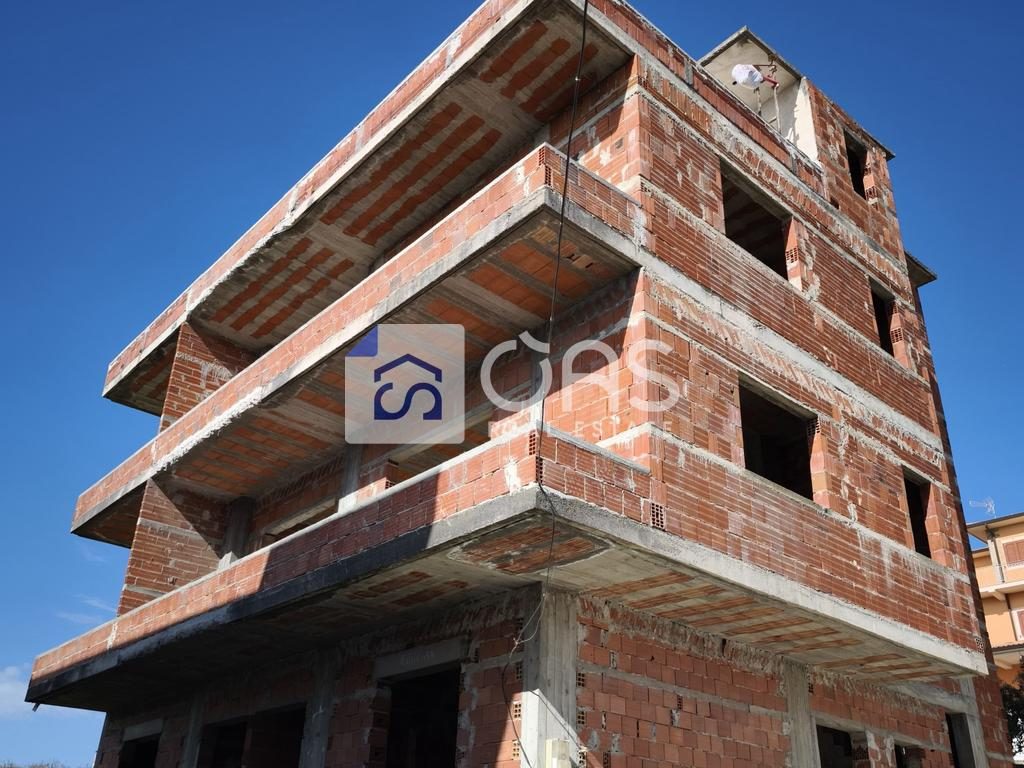 Shitet ndertesa 4 kateshe  PLEPA,DURRES