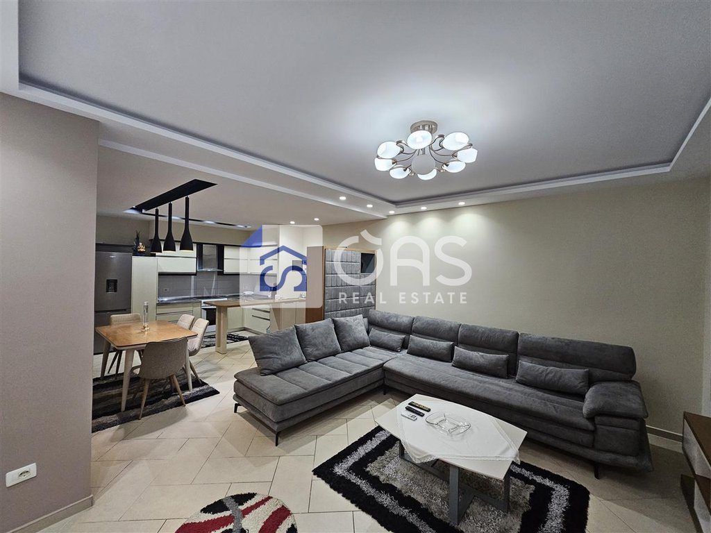 Jepet Apartament me qera 2+1  Liqeni i Thate
