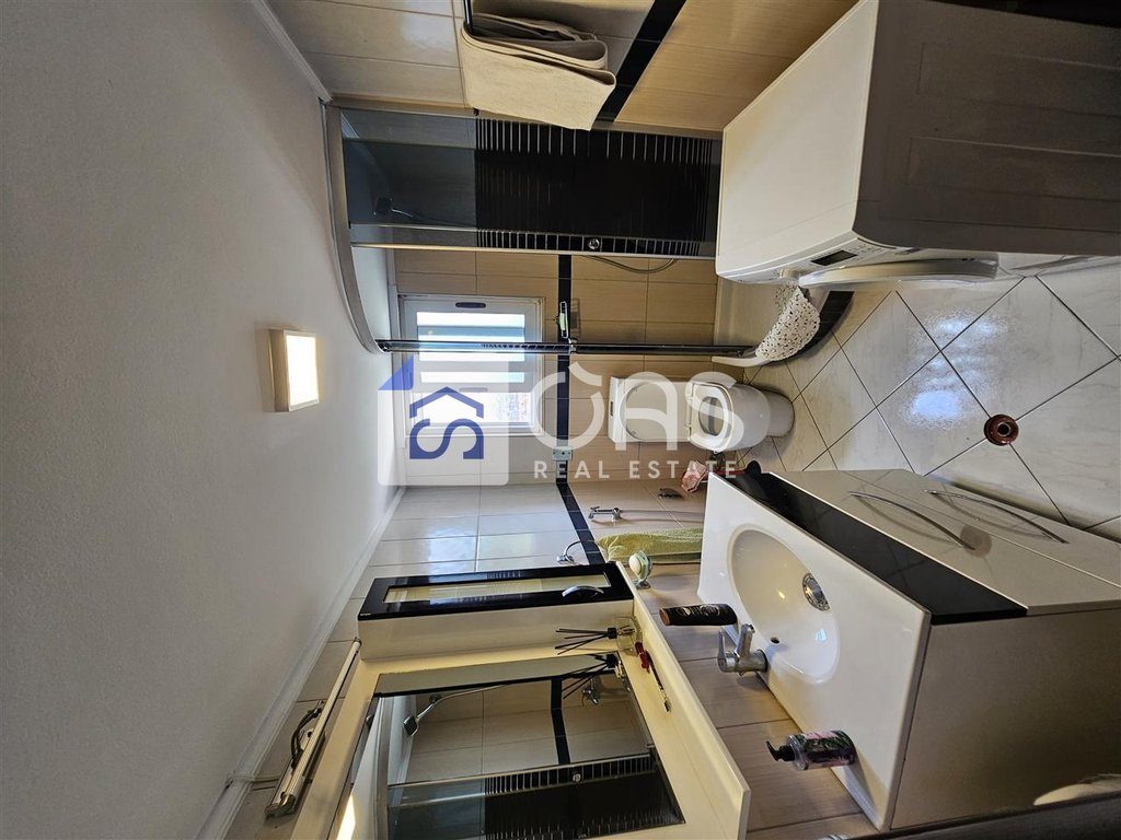 Jepet Apartament me qera 2+1  Liqeni i Thate