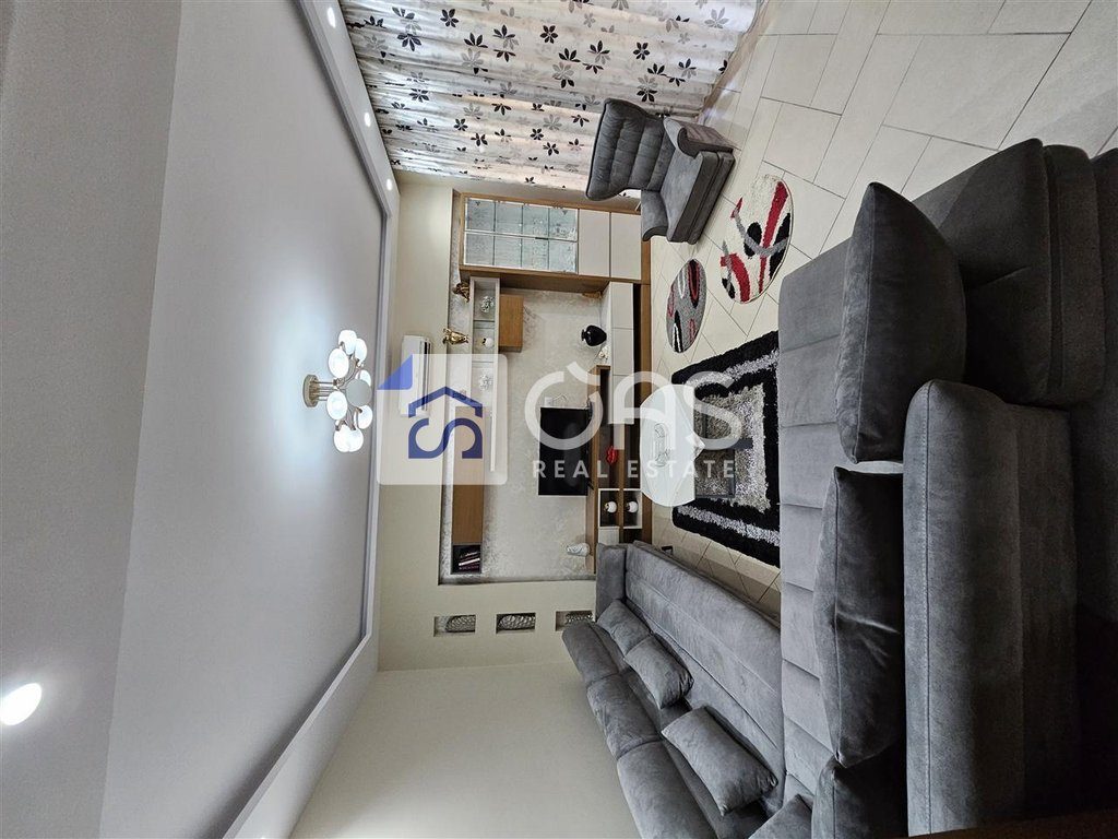Jepet Apartament me qera 2+1  Liqeni i Thate