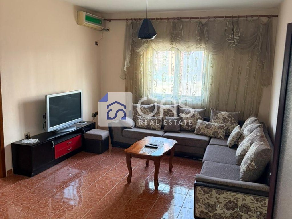Jepet Apartament me qera 1+1 BULEVARDI I RI  (rr. Jordan Misja )