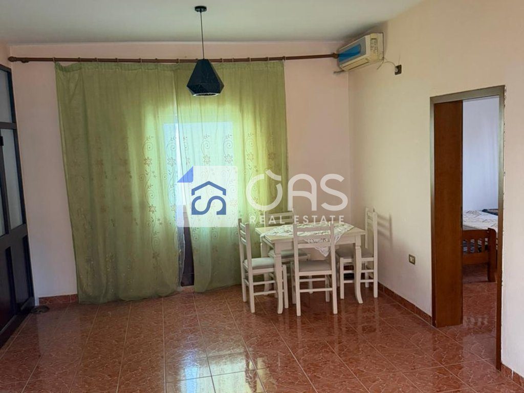 Jepet Apartament me qera 1+1 BULEVARDI I RI  (rr. Jordan Misja )