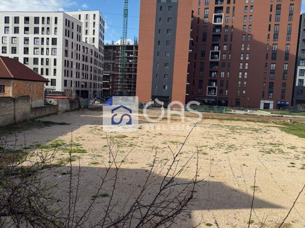 Jepet Apartament me qera 1+1 BULEVARDI I RI  (rr. Jordan Misja )