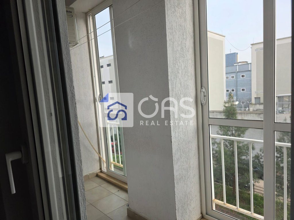 Jepet apartament me qera 2+1 te STATCIONI TRENIT