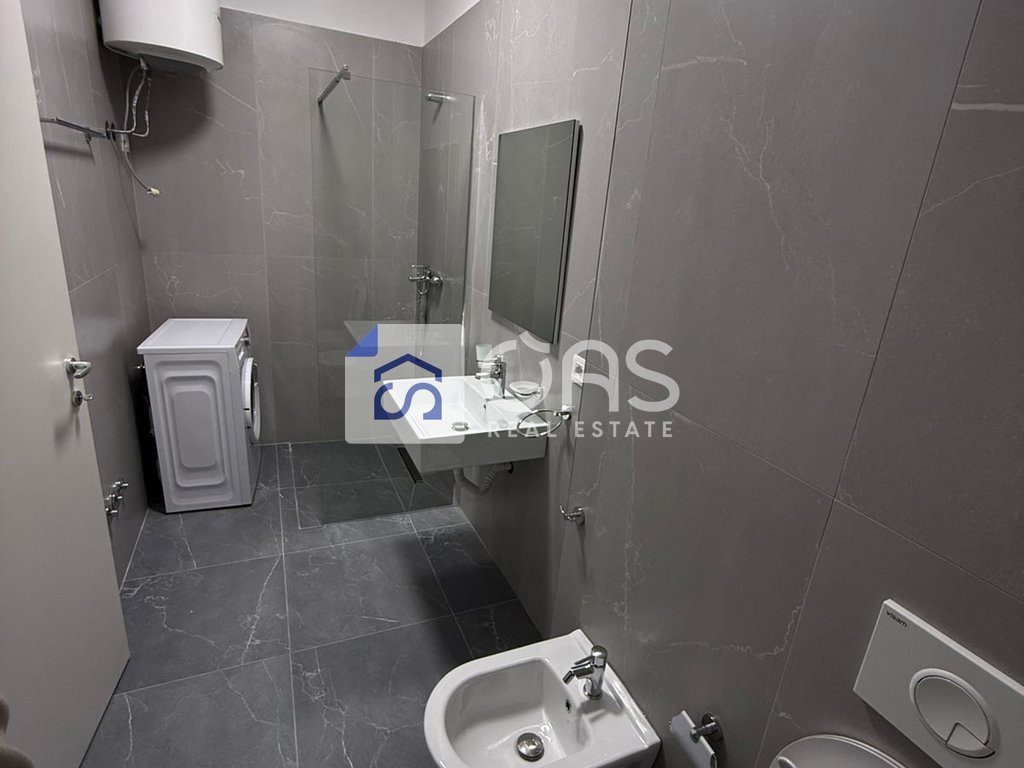 Jepet me qira apartamenti 1+1  rruga 5 Maj