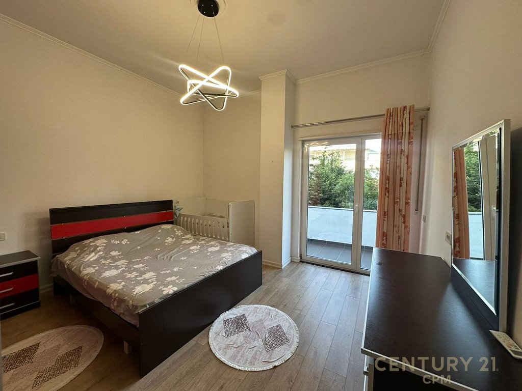 Apartament 2+1+2 per qera tek  Liqeni i Thate!