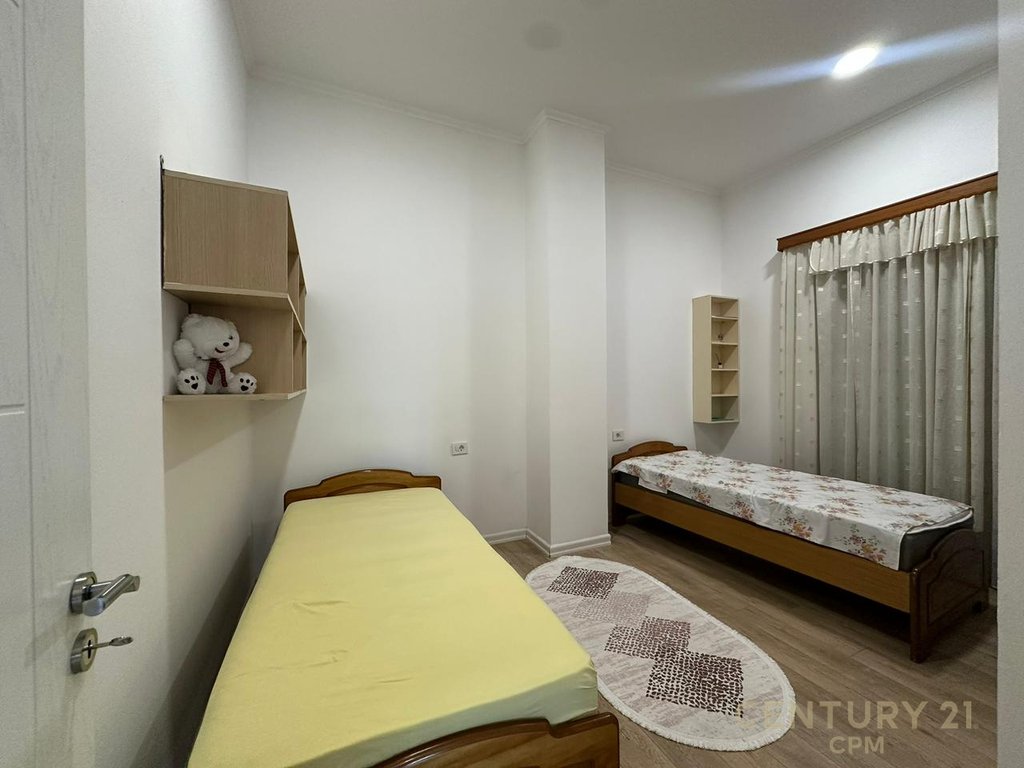 Apartament 2+1+2 per qera tek  Liqeni i Thate!