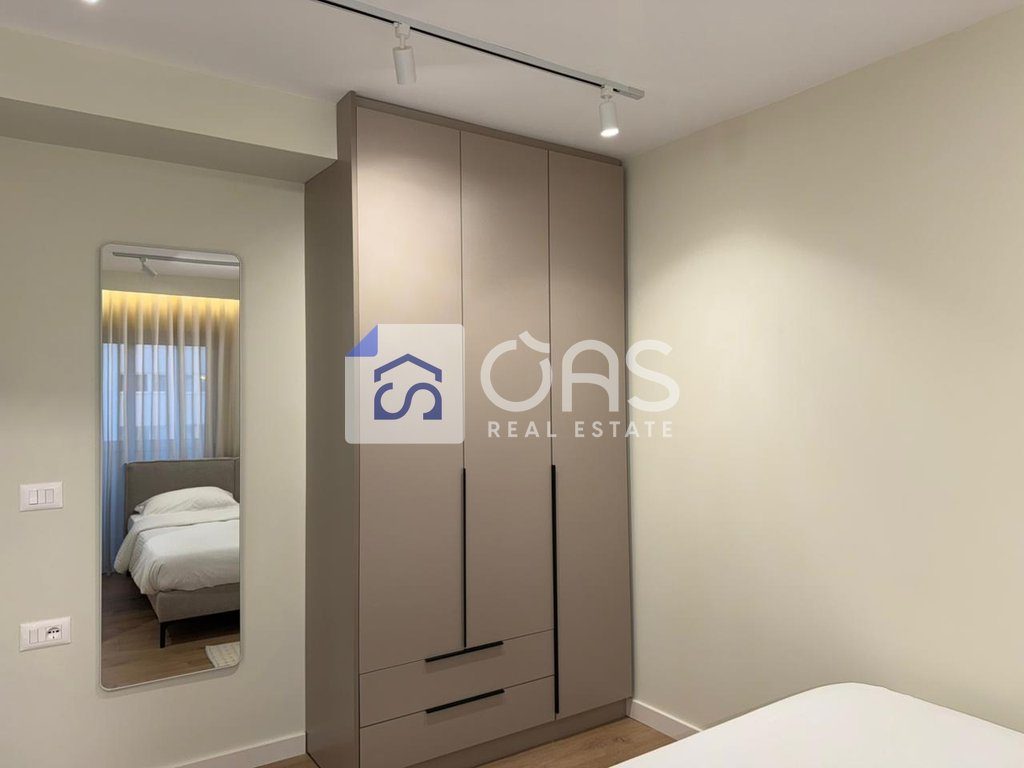 Shiten 2 apartamente 1+1 Ne 21 Dhjetori 193.000 euro