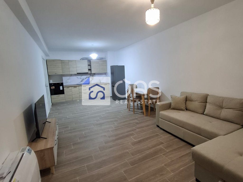 Apartament 2+1 Me Qira në Rruga 5 Maji, Tiranë - 500€ | 100 m²