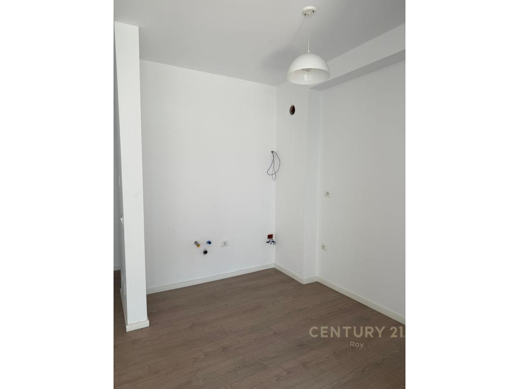 EXCLUSIVE ! SHITET APARTAMENT 1+1 TEK SHKEMBI I KAVAJES !